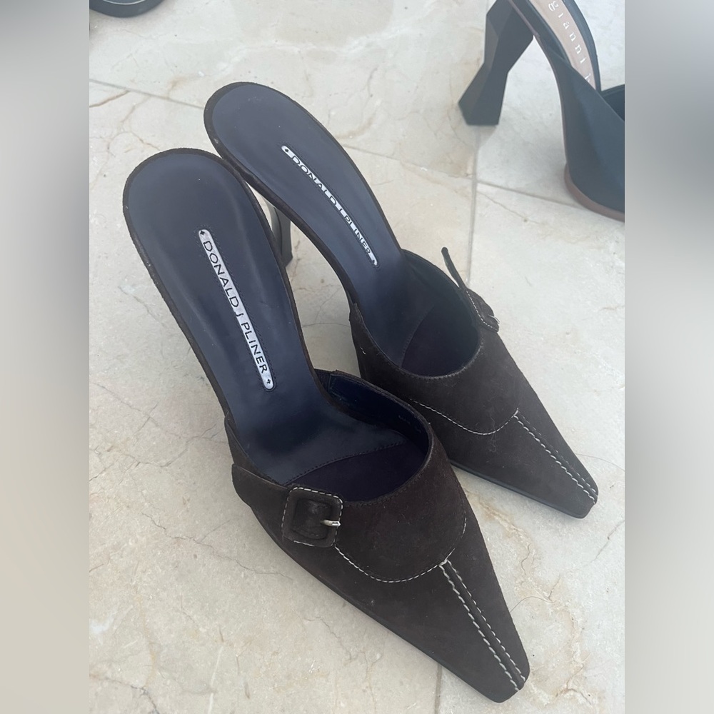 Donald J. Pliner Black Leather Mules